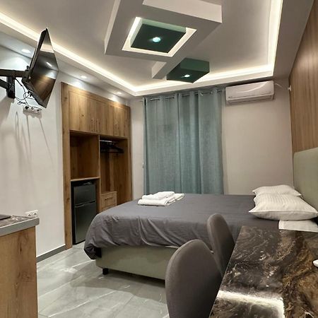 Luxury Semi Basement Apartment With Terrace Athen Eksteriør bilde